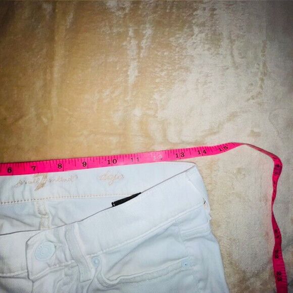 7 for All Mankind Dojo Flare Jeans Women's Size 24 Fits 27x28 White Denim - Picture 7 of 15